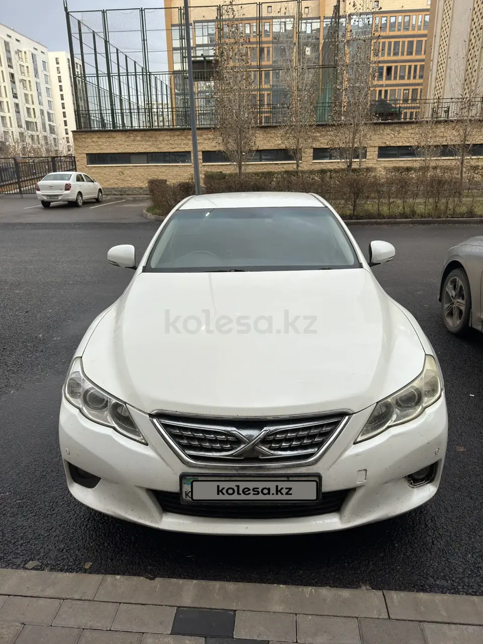 Toyota Mark X, 2010