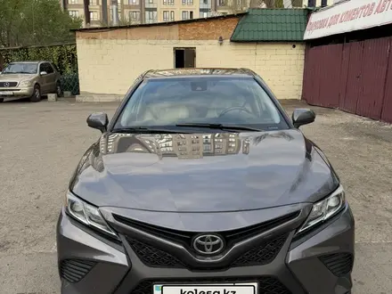 Toyota Camry 2019 года за 9 500 000 тг. в Алматы