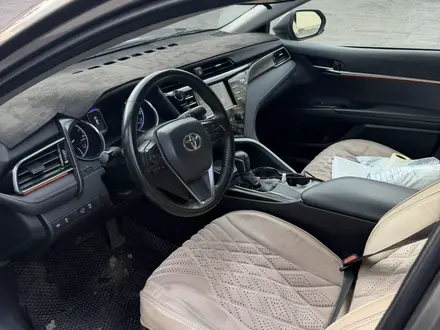 Toyota Camry 2019 года за 9 500 000 тг. в Алматы – фото 6