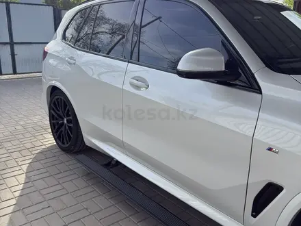 BMW X5 2023 года за 49 900 000 тг. в Астана – фото 7
