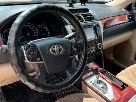 Toyota Camry 2014 года за 10 500 000 тг. в Караганда – фото 9