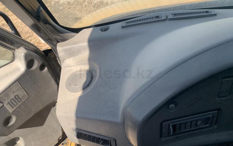 Caterpillar Шарнирно-сочлененные самосвалы 2013 г.