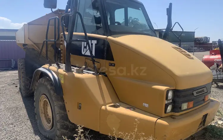 Caterpillar Шарнирно-сочлененные самосвалы 2013 г.