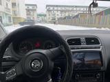 Volkswagen Polo 2012 года за 4 100 000 тг. в Атырау – фото 4