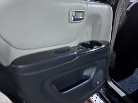 Toyota Highlander 2001 года за 5 900 000 тг. в Алматы – фото 13