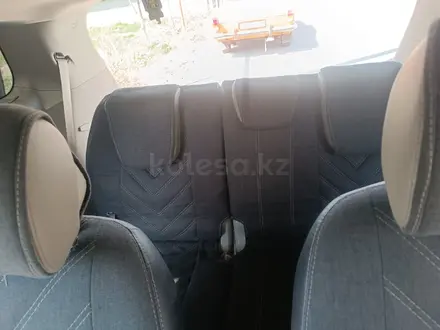 Kia Carnival 2018 года за 11 200 000 тг. в Алматы – фото 10