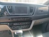 Kia Carnival 2018 года за 11 200 000 тг. в Алматы – фото 4