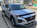 Hyundai Santa Fe 2019 годаfor13 500 000 тг. в Алматы