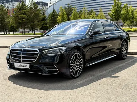 Mercedes-Benz S 450 2023 года за 67 000 000 тг. в Астана