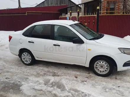 ВАЗ (Lada) Granta 2190 2020 года за 2 200 000 тг. в Актобе – фото 2