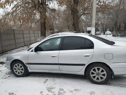 Toyota Avensis 1998 года за 2 300 000 тг. в Актобе