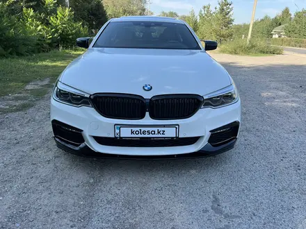 BMW 540 2017 года за 24 500 000 тг. в Алматы – фото 7