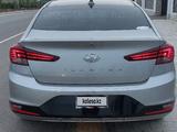 Hyundai Elantra 2020 годаfor7 000 000 тг. в Шымкент – фото 5