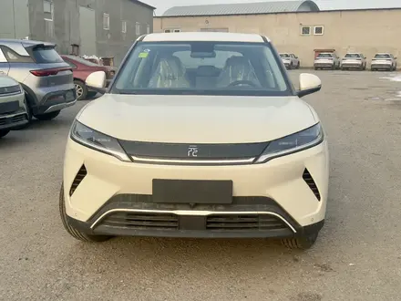 BYD Yuan Up 2025 года за 7 300 000 тг. в Алматы – фото 2