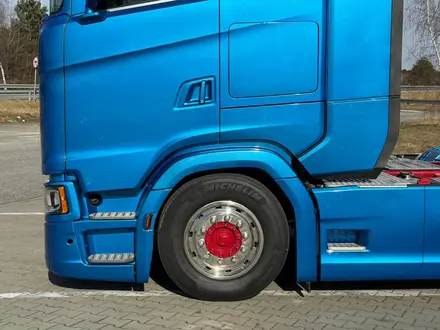 Scania  S-Series 2022 года за 70 000 000 тг. в Алматы – фото 35