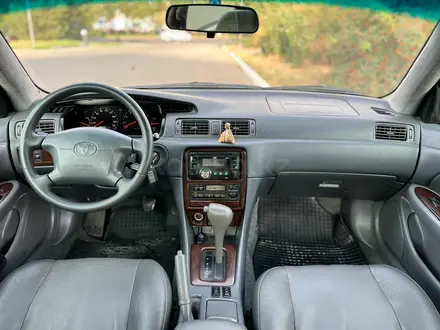 Toyota Camry 2000 года за 4 900 000 тг. в Шымкент – фото 3