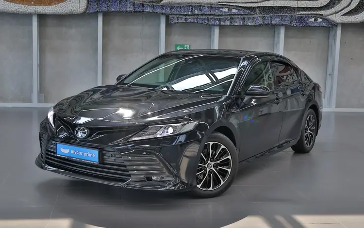 Toyota Camry Prestige 2023 года за 15 590 000 тг. в Алматы