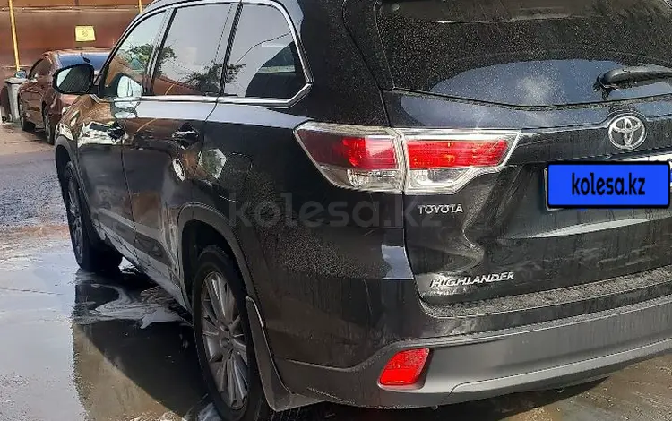Toyota Highlander 2014 годаүшін14 500 000 тг. в Алматы