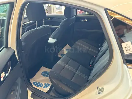 Kia Cerato Luxe 1.6 2026 года за 9 990 000 тг. в Астана – фото 9