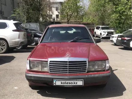 Mercedes-Benz 190 1991 года за 600 000 тг. в Алматы