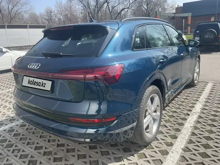 Audi e-tron 2019 года за 20 000 000 тг. в Алматы – фото 6