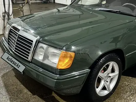 Mercedes-Benz E 230 1991 года за 1 000 000 тг. в Талдыкорган