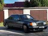 Mercedes-Benz E 200 1992 года за 1 600 000 тг. в Абай (Абайский р-н) – фото 2