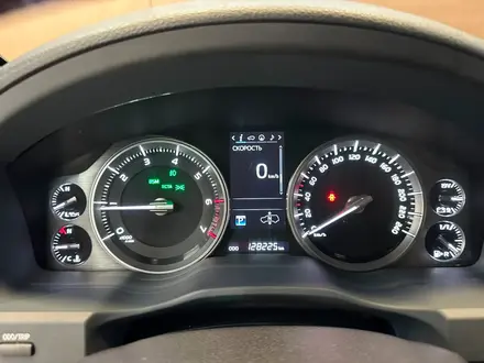 Toyota Land Cruiser Luxe 2017 года за 32 990 000 тг. в Алматы – фото 11