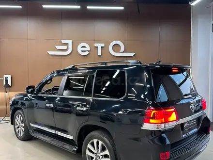 Toyota Land Cruiser Luxe 2017 года за 32 990 000 тг. в Алматы – фото 8
