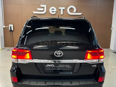 Toyota Land Cruiser Luxe 2017 года за 32 990 000 тг. в Алматы – фото 7