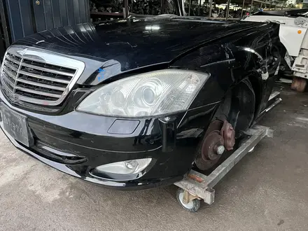 Передняя часть Мерседес S550 W221. за 5 000 000 тг. в Алматы – фото 2