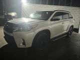Toyota Highlander 2020 года за 16 900 000 тг. в Шымкент – фото 3