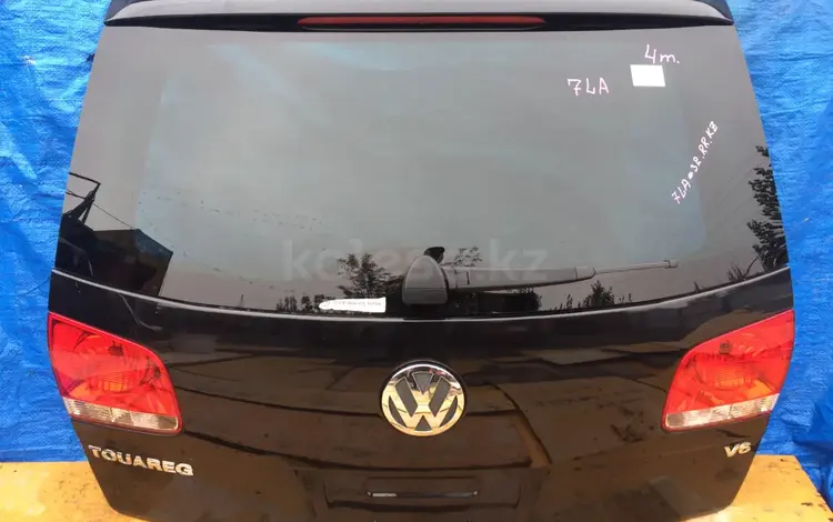 Крышка багажника Volkswagen Touareg 7LA за 65 000 тг. в Караганда