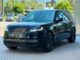 Land Rover Range Rover SV 2026 года за 210 247 000 тг. в Алматы