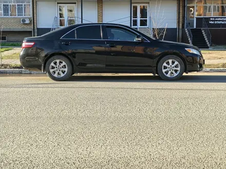 Toyota Camry 2011 года за 6 100 000 тг. в Уральск – фото 4
