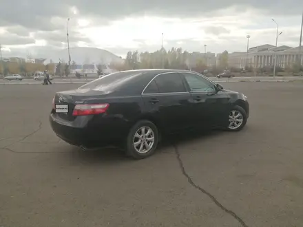 Toyota Camry 2011 года за 6 100 000 тг. в Уральск – фото 8