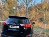 Toyota RAV4 2013 года за 9 900 000 тг. в Алматы – фото 2