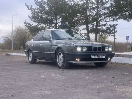 BMW 525 1989 года за 1 350 000 тг. в Караганда – фото 2