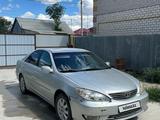 Toyota Camry 2005 года за 4 100 000 тг. в Атырау – фото 3