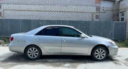 Toyota Camry 2005 года за 4 100 000 тг. в Атырау – фото 4