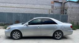 Toyota Camry 2005 года за 4 100 000 тг. в Атырау – фото 5