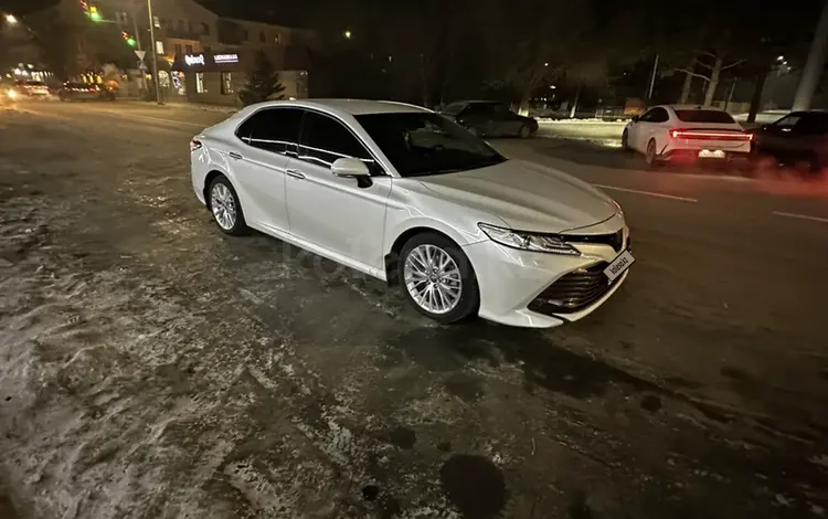 Toyota Camry 2020 годаfor15 000 000 тг. в Семей