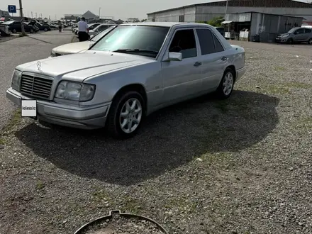 Mercedes-Benz E 200 1995 года за 1 550 000 тг. в Алматы – фото 5