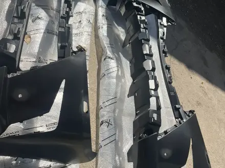 Бампер Лексус ЛХ 570 Lexus Lx 570 за 190 000 тг. в Павлодар