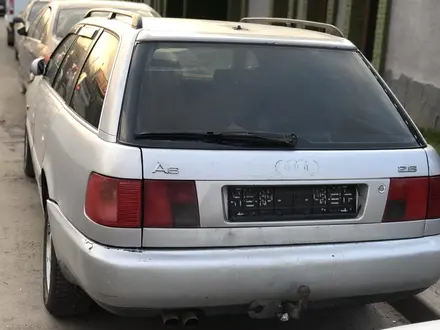 Audi A6 1995 года за 1 800 000 тг. в Алматы – фото 2