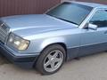 Mercedes-Benz E 260 1990 года за 1 700 000 тг. в Алматы – фото 2