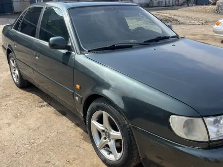 Audi A6 1994 года за 2 400 000 тг. в Астана