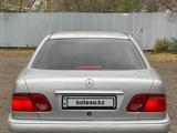 Mercedes-Benz E 200 1999 года за 3 499 999 тг. в Астана – фото 4