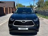 Toyota Highlander 2021 года за 22 500 000 тг. в Караганда – фото 3