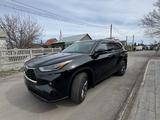 Toyota Highlander 2021 года за 22 500 000 тг. в Караганда